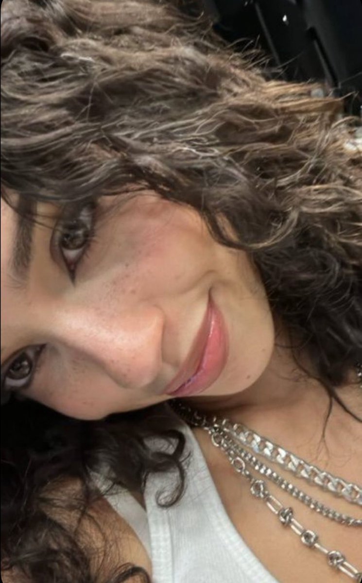 𝐝𝐚𝐧𝐢𝐞𝐥𝐚 ♡ tweet media