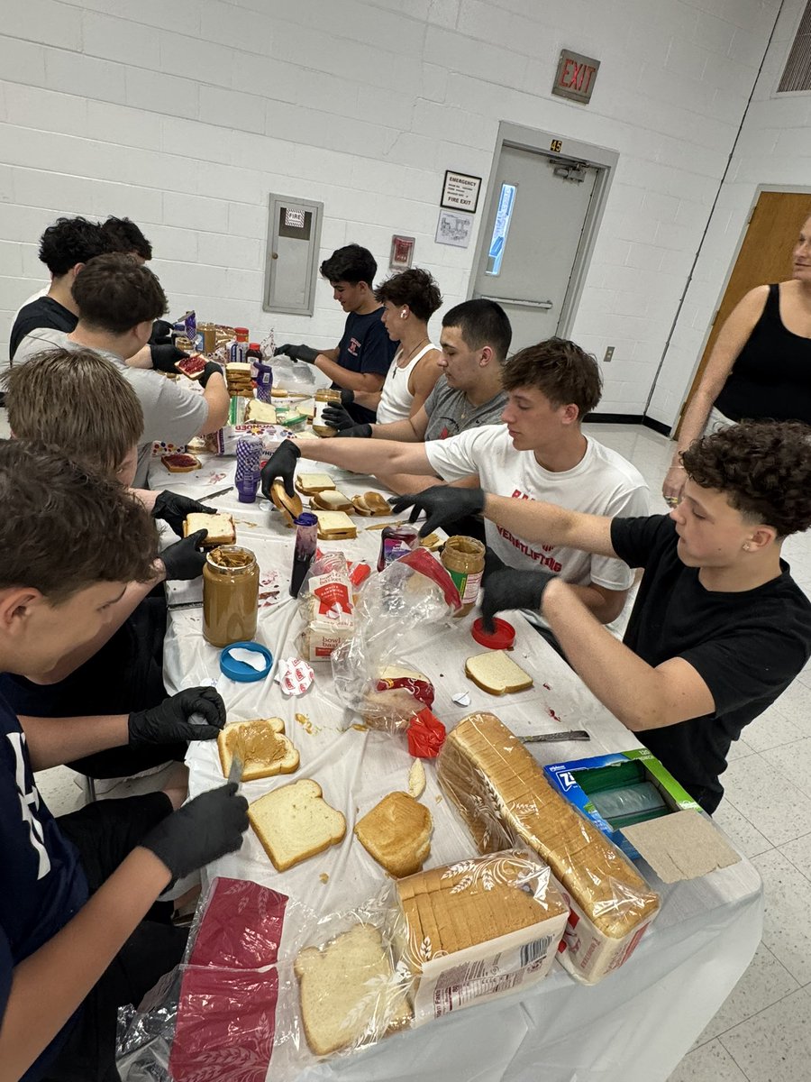 Manalapan Braves Football Fans tweet media