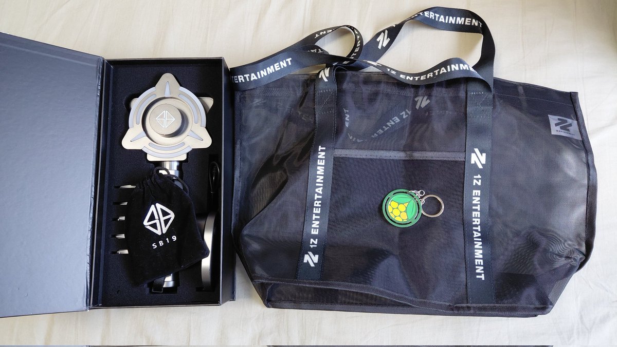 🍭🌞BUHOK NI STELL💛🍓BOSS TRES🐱🎙WAS ERA🍎🍓 tweet media