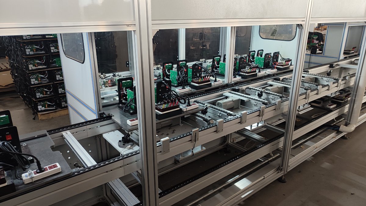 Yeez1998's tweet image. Behind the scenes at our welding machine factory! 🛠️ Automated production + strict quality control = reliable welding gear for global partners. Direct manufacturer, custom solutions available.#WeldingMachine #DirectManufacturer #WeldingEquipment #Manufacturing #WeldingIndustry