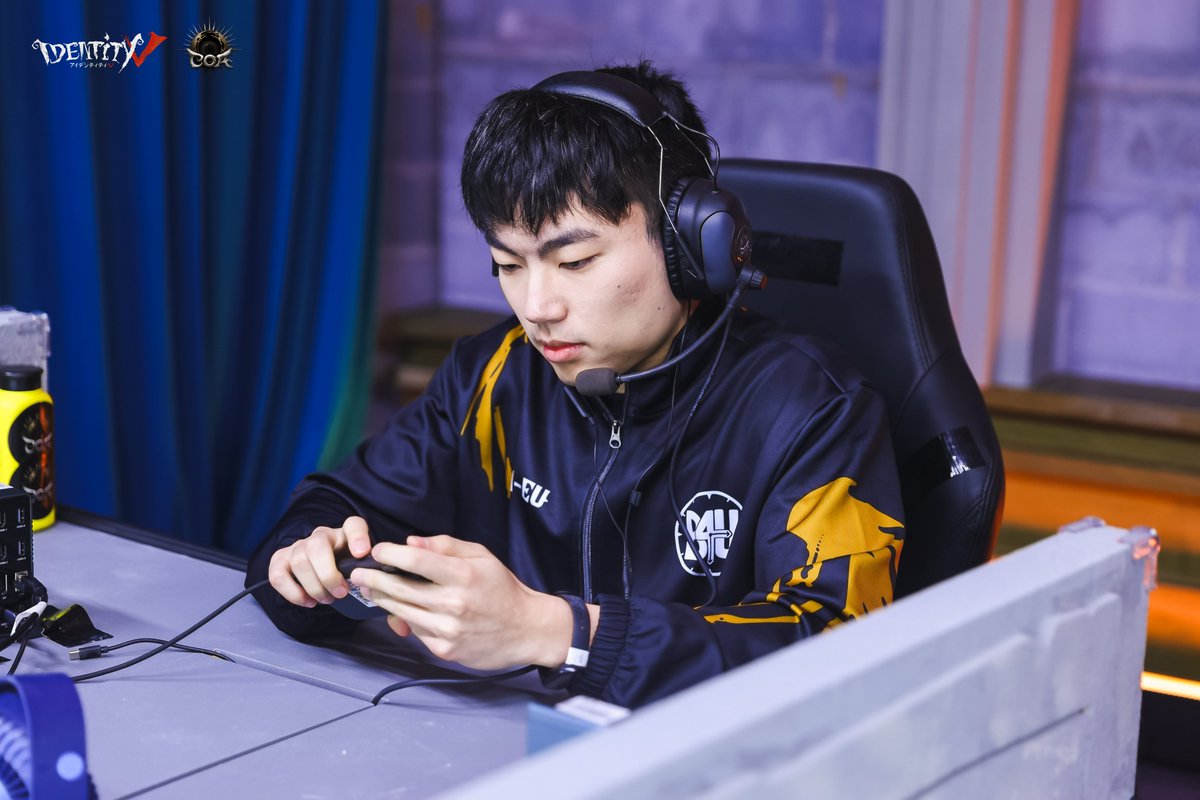 【公式】IdentityⅤ 第五人格eスポーツ事務所 tweet media