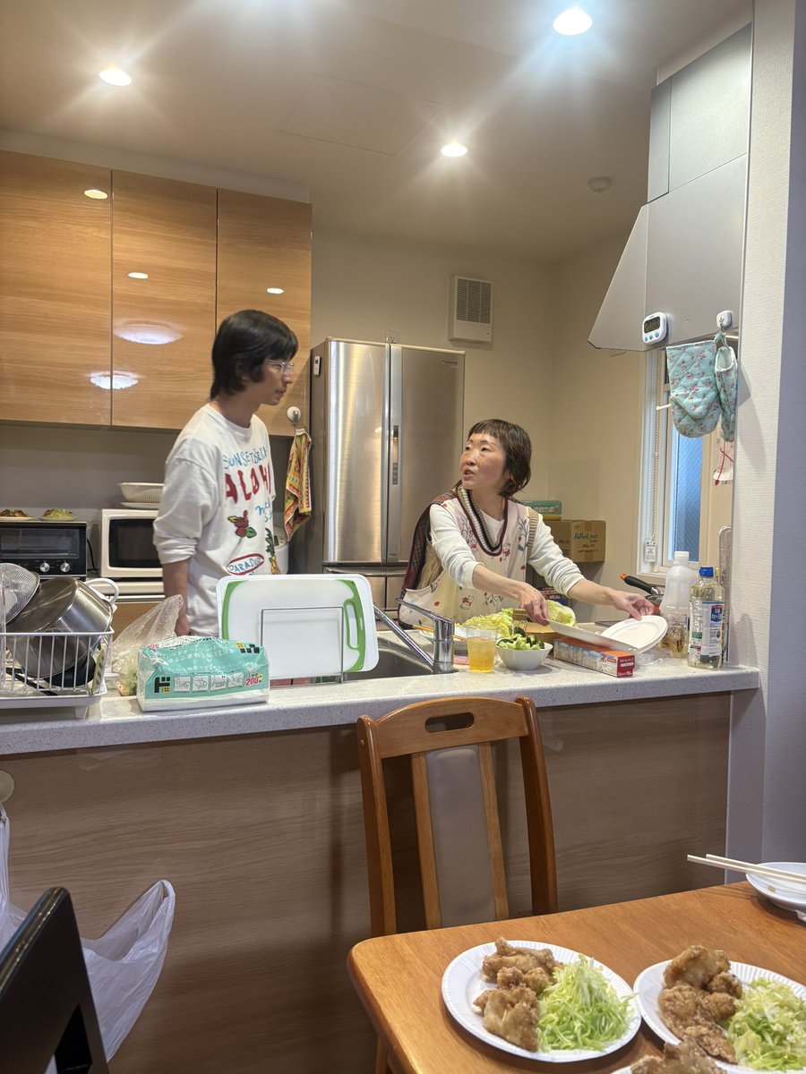 macohousenakama's tweet photo. 4月のまこHOUSEの日
ママさんベビークラブでした
子育ての息抜きになるって言って
もらえて嬉しかったです
ベビー用品の寄付もとても喜んでくれました

#まこHOUSE #子育て　#応援
#シングルマザー https://t.co/bgXon1UJUH