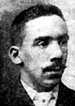2.15AM: Chief Baker Joughin hears “a kind of crash as if something buckled...it was like as if the iron was parting”  #Titanic114 #Titanic