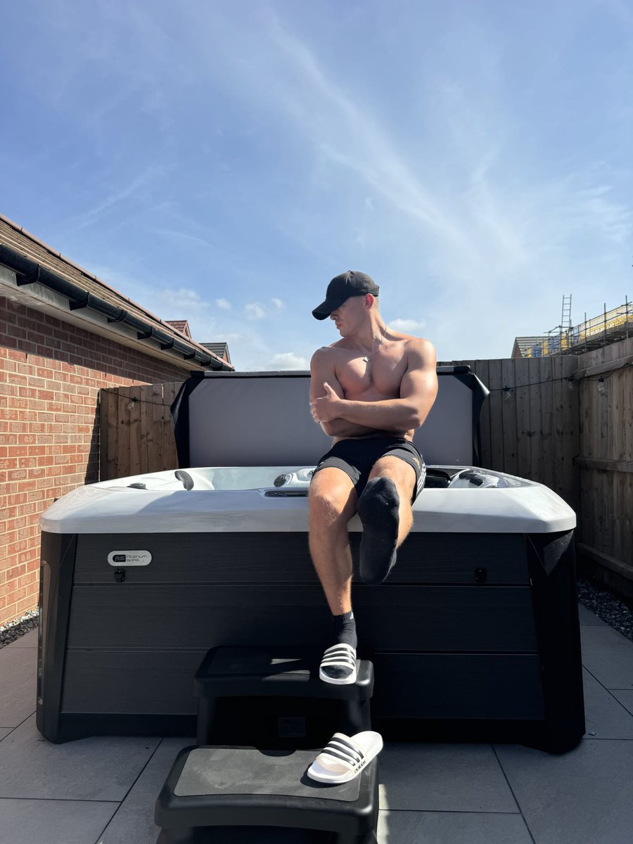 Alpha Alex 🐺 tweet media