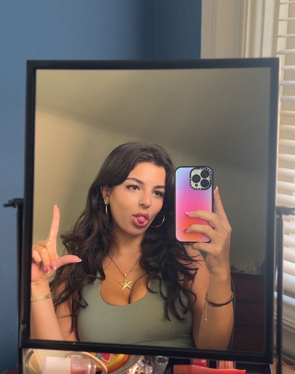 goddess ella ⋆౨ৎ˚⟡ tweet media