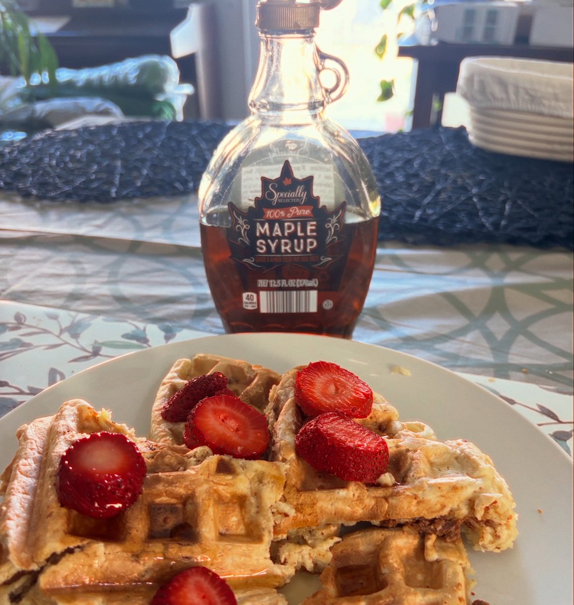 sicamrealty's tweet image. Making stuff #FromScratch is rewarding in so many ways. Busted out the #WaffleMaker and made a #HighProtein batter with #AlmondButter and an #overripebanana. Also added vanilla extract + stevia for extra flavor and sweetness before I topped it with Maple Syrup + strawberries
