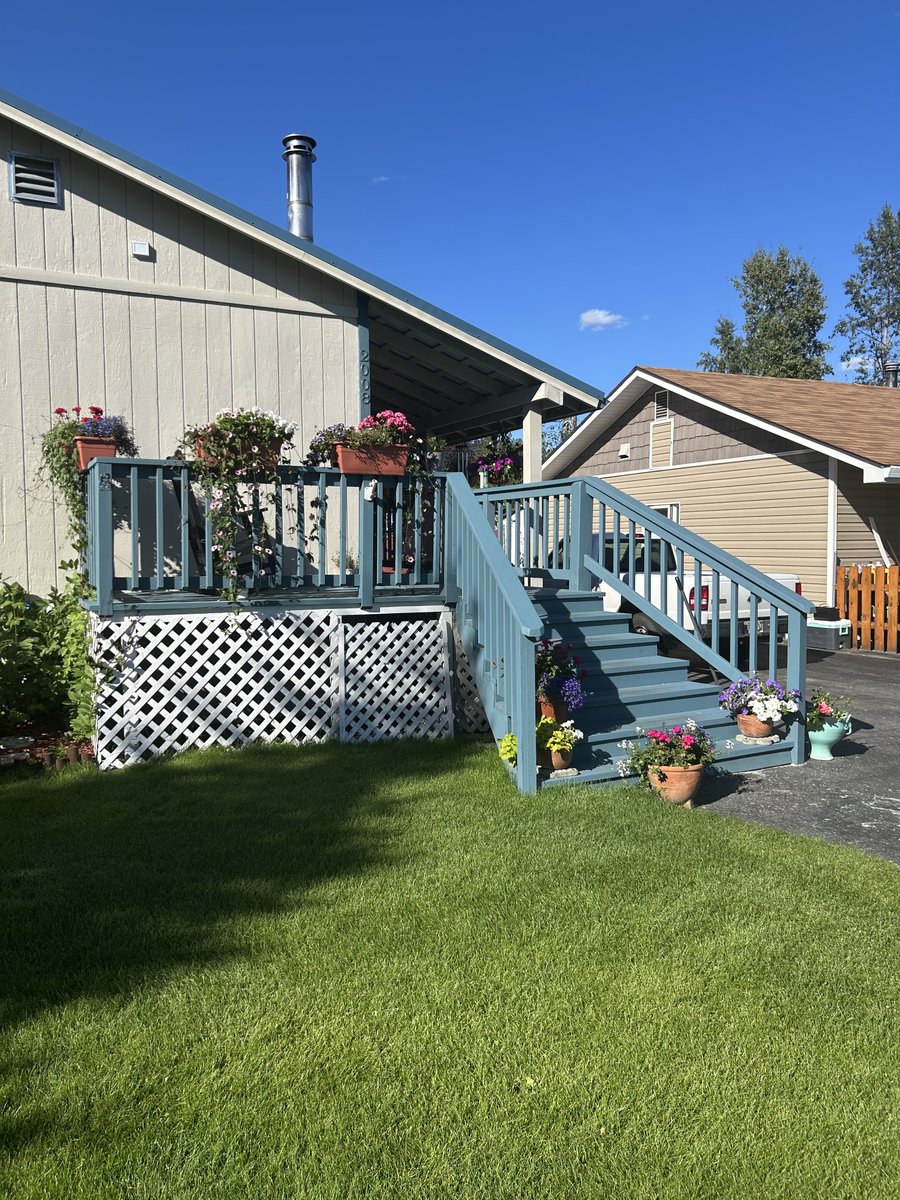 LisaDWilliamson's tweet image. EXCEPTIONALLY MAINTAINED HOME WITH UPGRADES-This beautifully maintained home offers a spacious open floor plan &amp;amp; a long list of thoughtful upgrades. $345,000. Call Dave Somers or Lisa Williamson at Somers Sothebys International Realty at 907-388-7653 or 907-388-3264. #HomeForSale