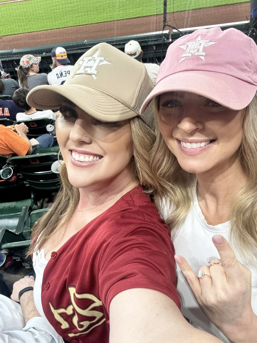 Astros Teacher ⚾️ 🤘🏼 tweet media