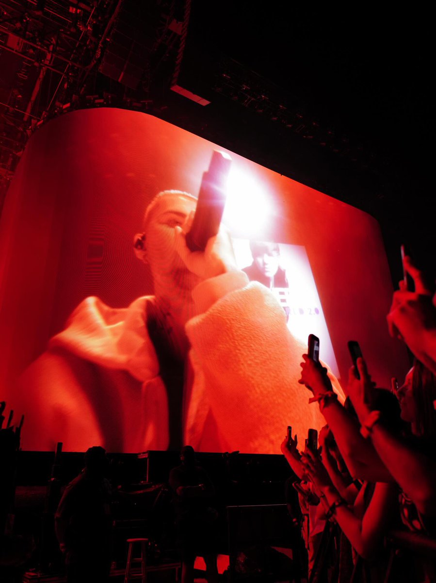 Justin Bieber tweet media