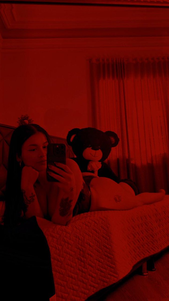 Dani 'Cosplays' Zavarce tweet media