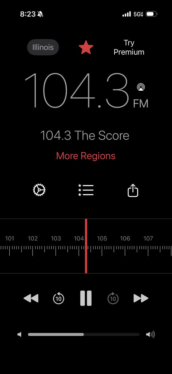 Brodelicious98's tweet photo. Chicago summer nights 
+ 
Cubs broadcast https://t.co/8cciYZZOSg