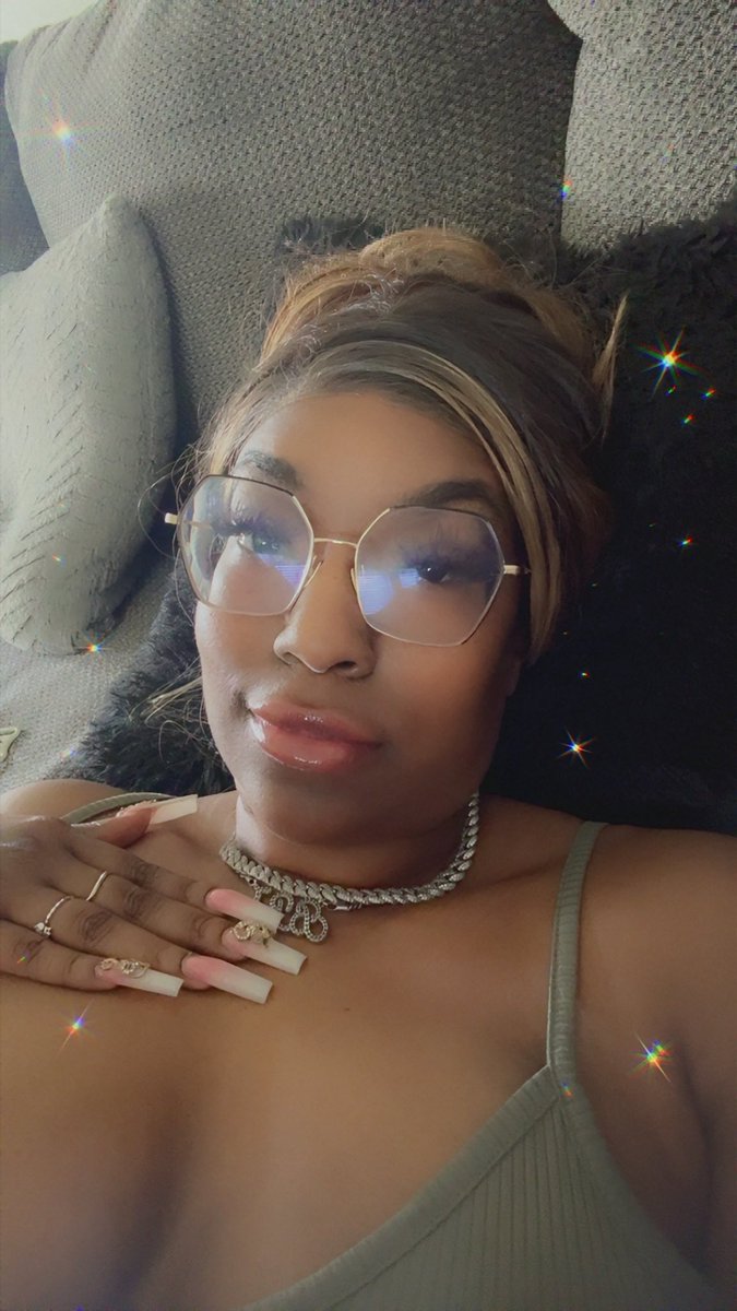 BriTheeDream's tweet image. Happy Tuesday 🥰💕😈😘💋🌚 #LateUpload