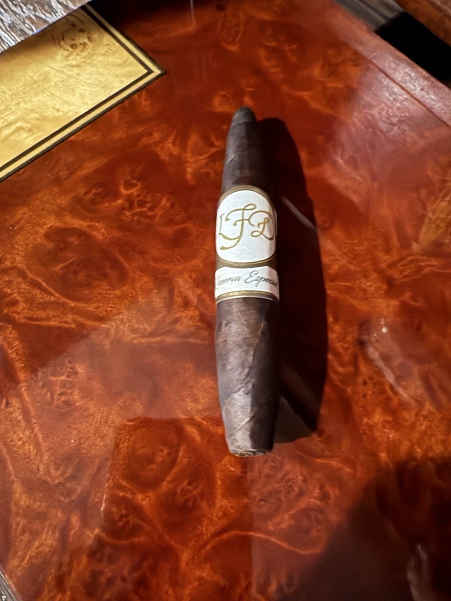 Cigars204's tweet photo. Hey guys! I just picked up a LFD Reserva Especial El Jocko Maduro (perfecto 4.5x54).   I would love to get your take on it before I light up.  Can’t get enough of your content, perhaps this cigar could make a good video?  

@HoltsCigar 
@Anthony_Mazzola 
@LFDcigars 
#cigar https://t.co/3vmssbWOzI