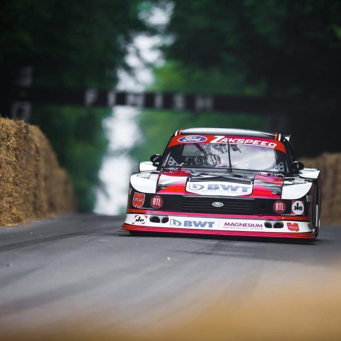 Retromania4ever's tweet image. #Ford #Zakspeed Turbo Capri, a specialized racing car developed for Group 5 specifications. 
Engine: 1.7-liter, 4-cylinder #Cosworth BDA #turbo 600 horsepower at 9000 rpm.