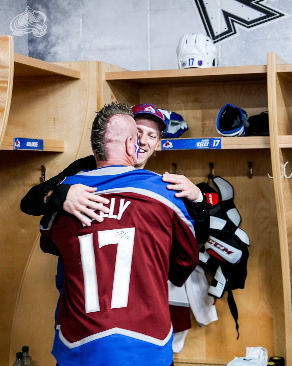 Avalanche's tweet image. Keeping it in the family 🤝

Starting lines brought today by Parker Kelly’s uncle!