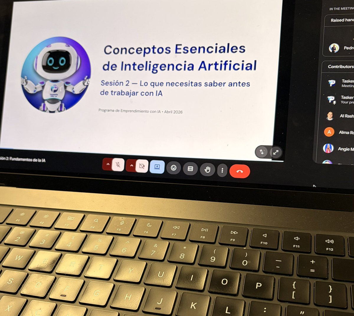 gecoronado's tweet photo. Hoy en Taskers Pro AI tuvimos la segunda de cinco sesiones en donde gracias a @widenersbdc estamos acompañando a 15 personas hispanas a crear su negocio digital y convertirse en empresas #AINative

Conoce más en: https://t.co/8Y6A67WIME https://t.co/CaY839Ho4w
