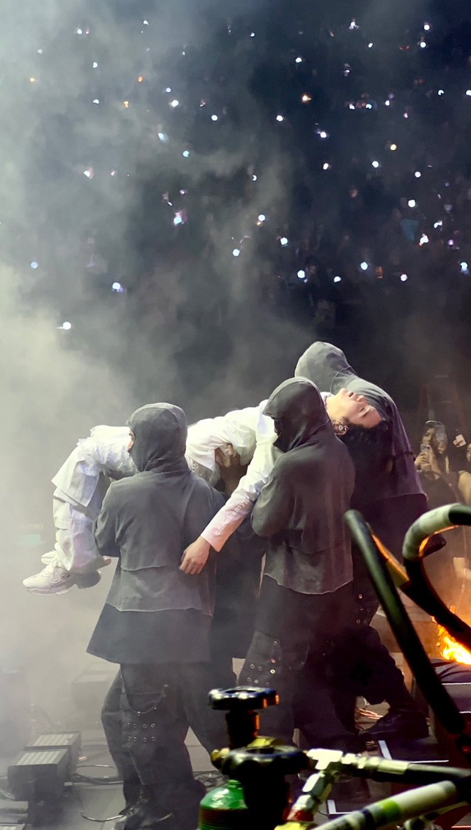 anotherunperson's tweet photo. since amygdala has rightfully reentered the discourse, consider the sheer narrative brilliance of yoongi in amygdala repeating "i don't know your name" and then proceeding to peel back his personas, agust d, suga, through his tour to get to and free, to resurrect, min yoongi. https://t.co/yZtd6ws1tZ