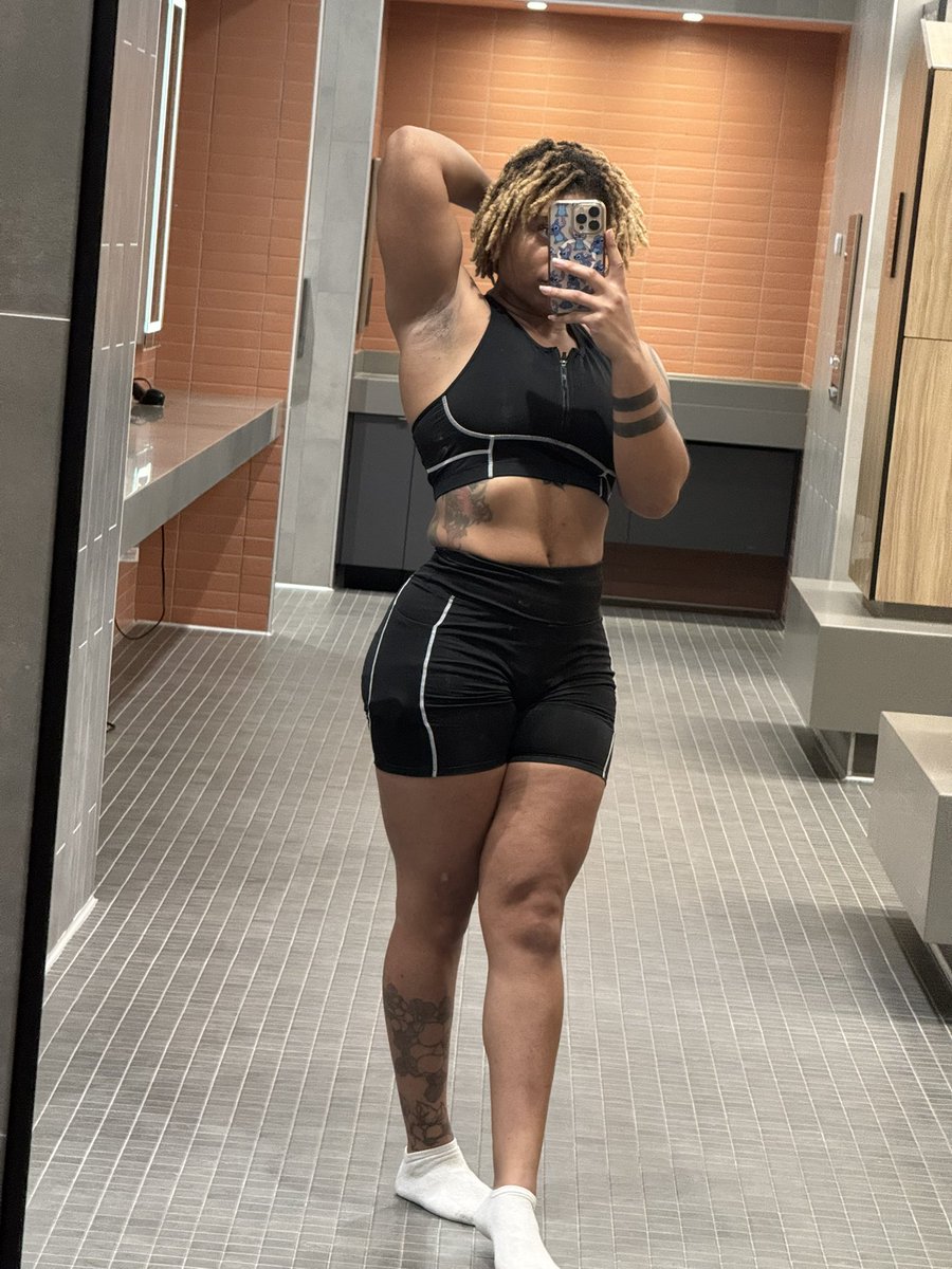 Jade Onyx Sage🧘🏽♀️🕉♑️ tweet media