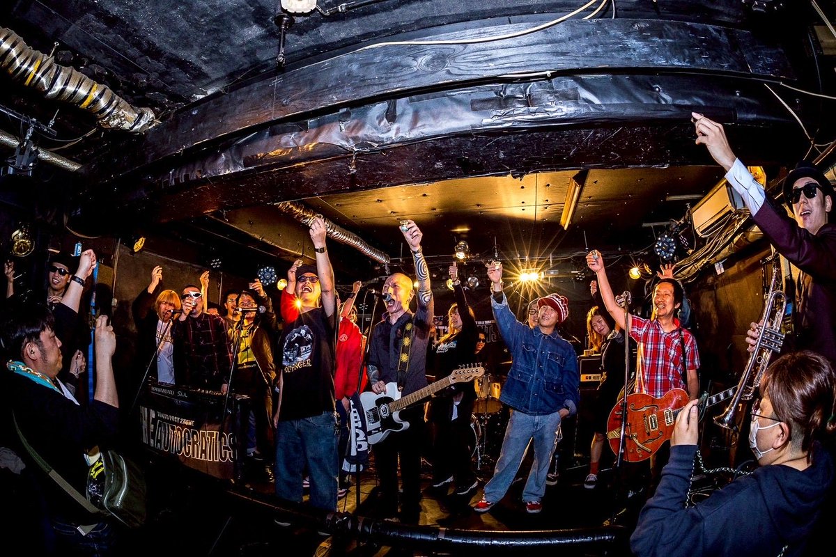 THE_AUTOCRATICS's tweet photo. @ken_jns 2026/04/11 at Kamimaezu Club Zion

"Let's Do Nuts"

THE AUTOCRATICS 5th Full Album
"No Time To Waste!" Release Tour

photo by @ken_jns 

#theautocratics #nagoya #kamimaezu #clubzion https://t.co/tTzsFedJYB