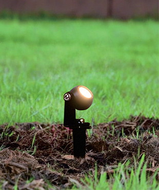 zerundlighting's tweet image. What is an LED Spike Light?
LED Spike Lights are targeted outdoor lights with a sharp stake base, easy to insert into gardens, paths and landscapes. Energy-efficient, they highlight trees,statues and architectural details.
zerundlighting.com/news/what-is-a… #LandscapeDesign #LED lighting