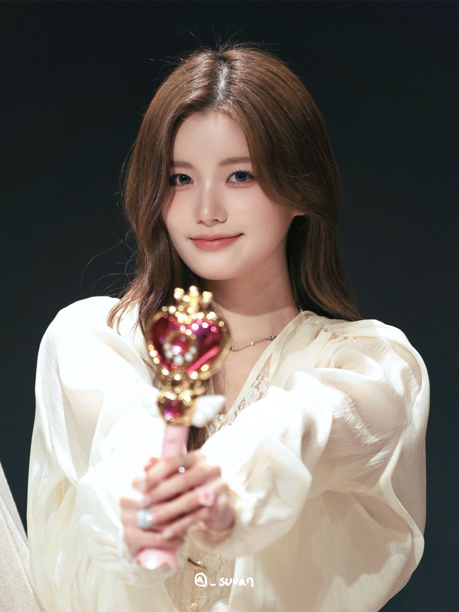_suua7's tweet photo. 260412 #CSR #첫사랑 #SUA #수아 https://t.co/WnZrYB4kNx