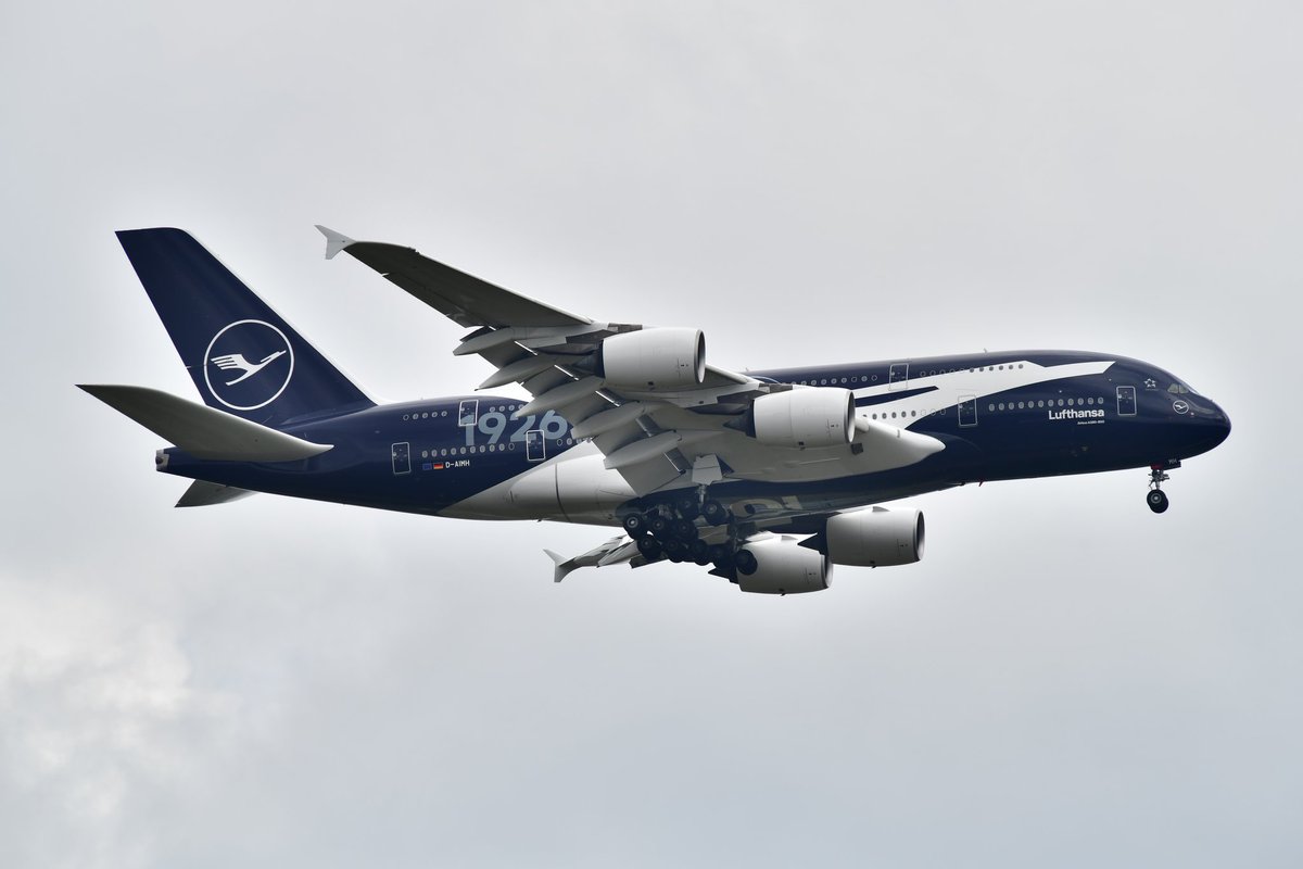 Ricky_GRJ76's tweet photo. 20260415
LH/DLH Lufthansa
D-AIMH(A380-800) "100th Anniversary Livery"
成田 NRT/RJAA 16R↓

ルフトハンザのチャーターフライトにA380が、しかも100周年記念塗装機がアサインされ歓喜☺️
What a happy day off by Lufthansa's A380 came to Narita as chartered flight, with Anniversary Livery ☺️ https://t.co/jEdvpPZO37