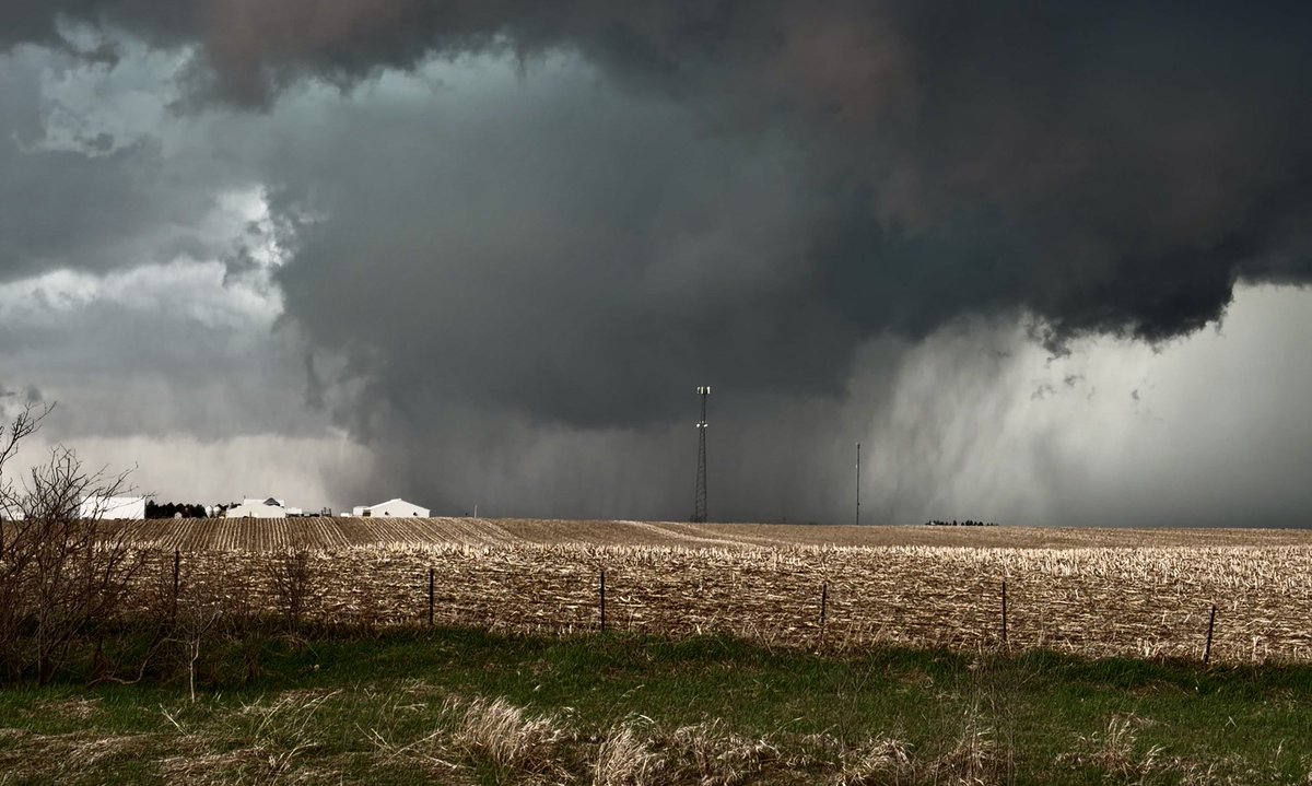 FrannyWX's tweet photo. Onto the next ➡️ #iawx #wxtwitter https://t.co/tRDr8sc1J2