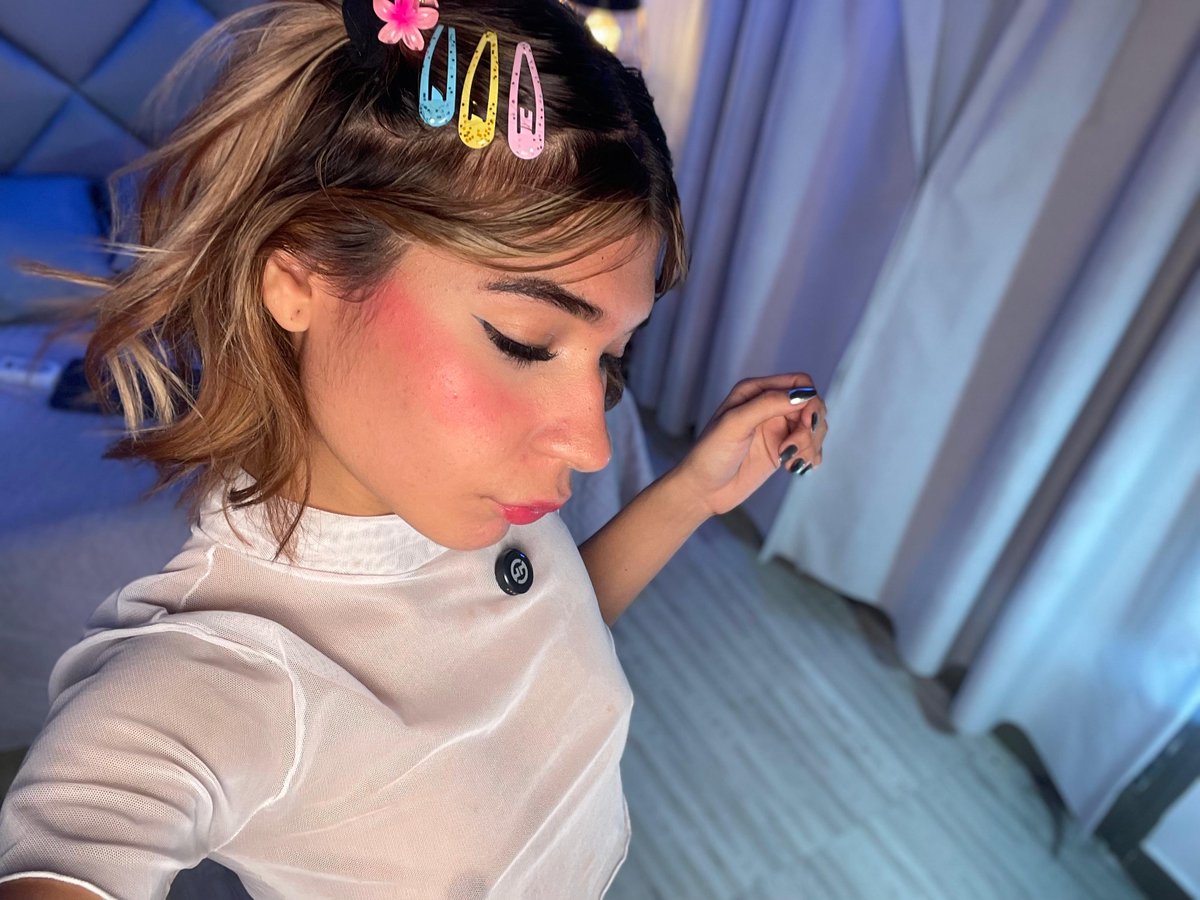 crystal_gilton's tweet image. I can tell you’re thinking about it… 😌
👇👇👇
@chaturbate 
es.chaturbate.com/crystal_gilton/

#latina #webcam #camgirl #cute #blonde