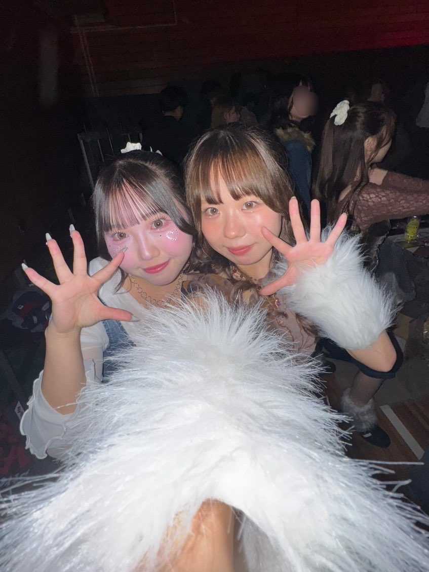 After_Beat_Club's tweet photo. 【ジャンルリーダー紹介】
Waackのジャンルリーダー！🌹
①みと
②waack
③教育学部小学校図工
④大学でもダンスがしたくて、YouTubeで見つけました👀✨
⑤バスケ⇒ダンス
⑥経験有 https://t.co/cCYcbHZFdn