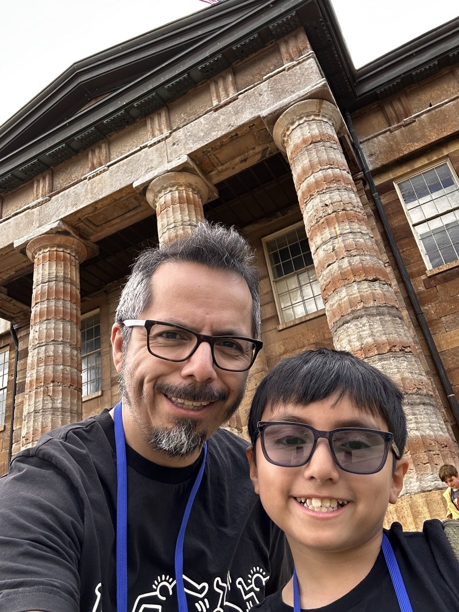 fandads's tweet image. It was great to go to my son’s school trip to Springfield today! While it was a long day, I think all the kids had a good time! #DadLife #FanDada