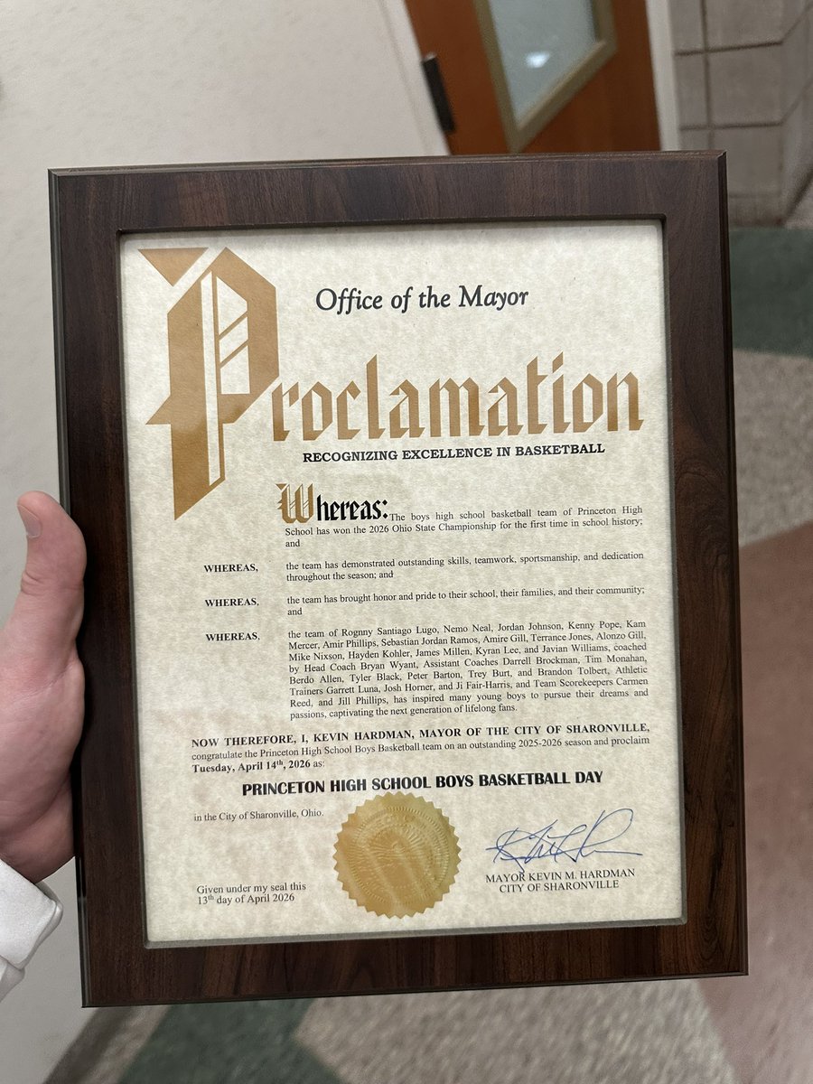 Coach Tim Monahan tweet media