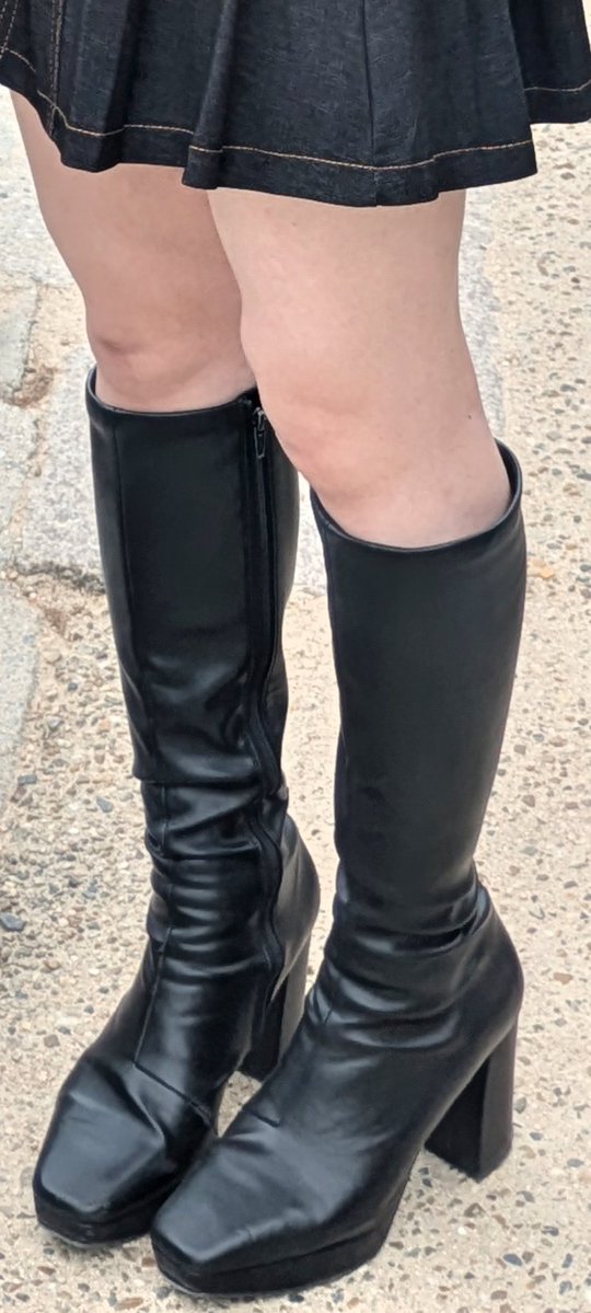 ぶーつ tweet media