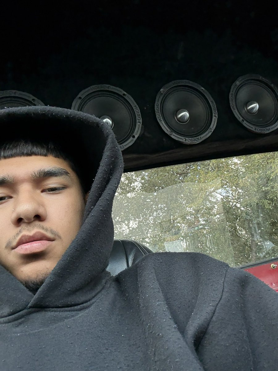 user7636363 tweet media