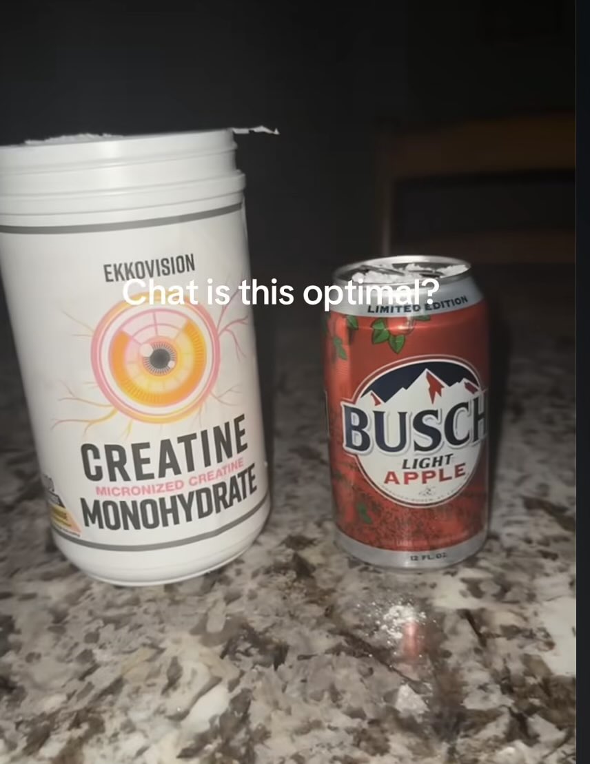 stades44's tweet image. To answer your question….yes, yes it is… #gainz