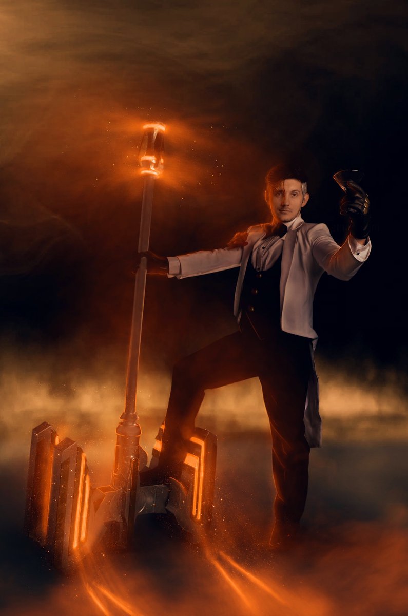 AndersenCreate's tweet photo. Cosplayer vs cosplay https://t.co/oAU9qIWjht