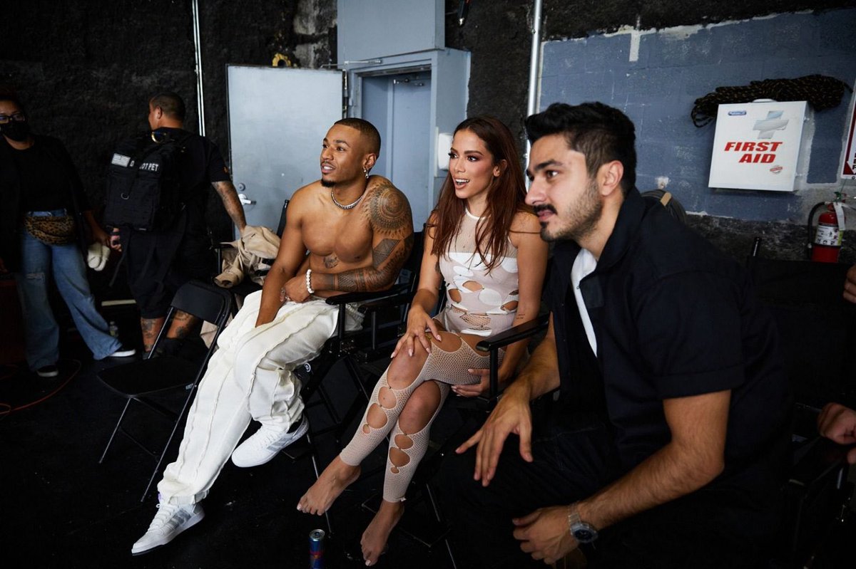 Anitta Press tweet media