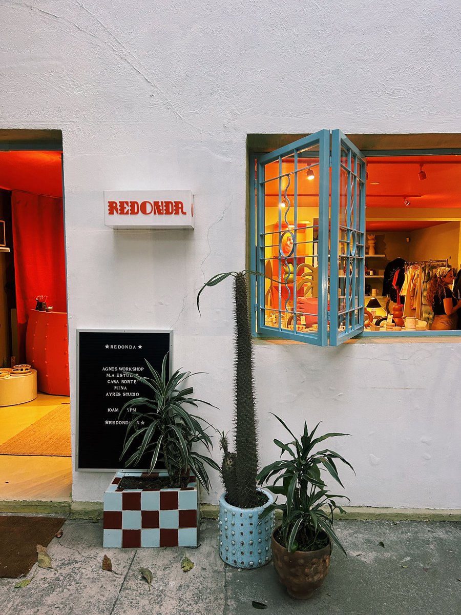 Carla Mouriño tweet media