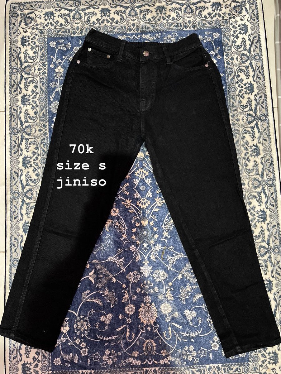 M0onijm's tweet photo. all items in good condition ✿

📍 bandung
🛒 co via oyen

buy more, save more ♡
take >2 pcs → 5k off / item

thank u for supporting ♡ https://t.co/C5NjYsc1p5