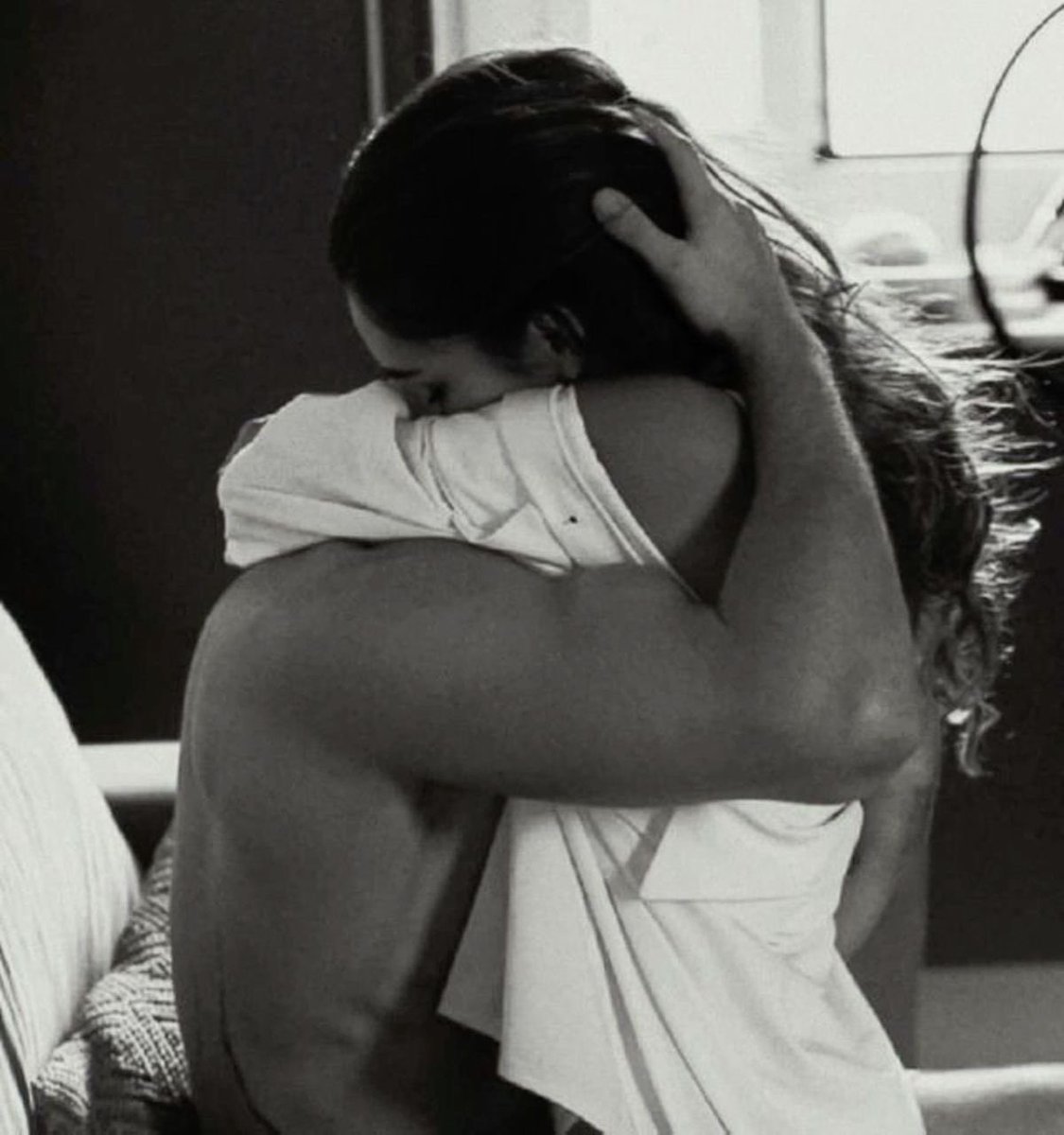 𝓟𝓻𝓮𝓼𝓵𝓮𝔂 𝓐𝓷𝓷𝓮 𝓚𝓲𝓷𝓰 (@_tenaciousjewel) on Twitter photo 