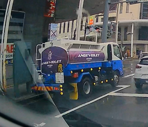 毛ならあるよ♂ tweet media