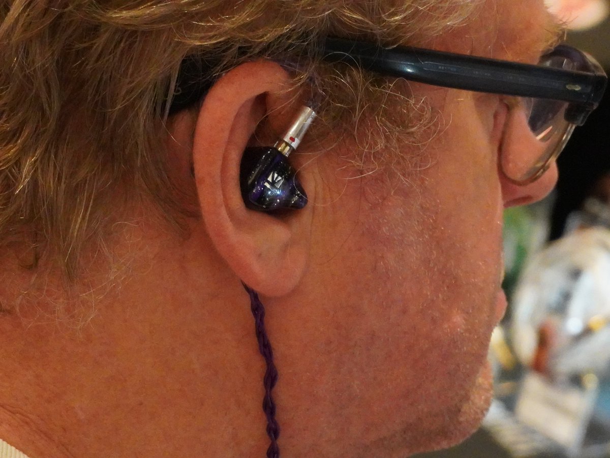 Kbear_Global's tweet image. KBEAR Alkaid KB03
Upgraded Vibration Bone Conduction Driver
Optimized from the KB02, the improved bone conduction driver provides faster and more dynamic feedback.
#iem #hifi #audiophile #KEBAR #earbuds #music #voice