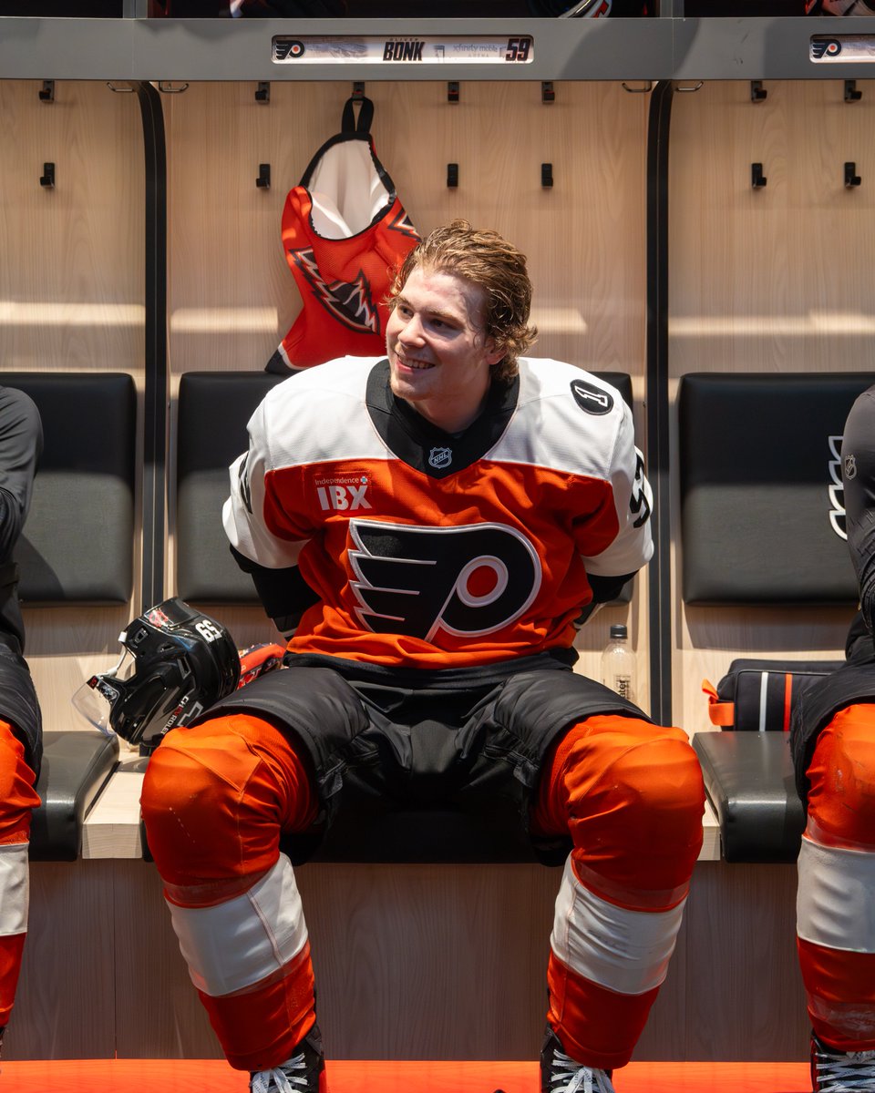 x - Philadelphia Flyers tweet media