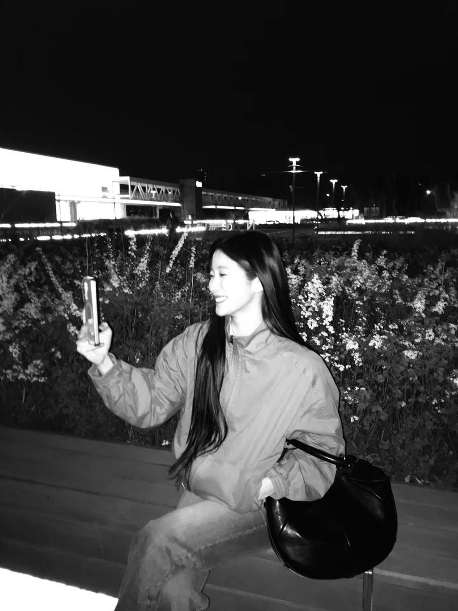 le sserafim pics tweet media