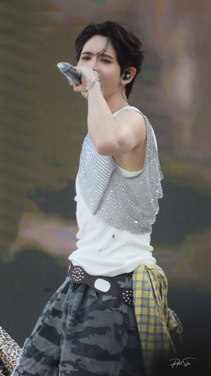 พี่เจมส์ ดิ wa 😉🤭

DEXX SONGKRAN26 ICONSIAM 
#DEXXxICONSIAM 
#JamesSu <a href="/Jamessu_w/">JS</a>