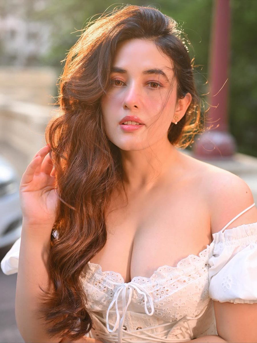 CineStars Only tweet media