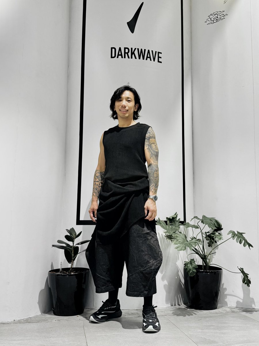 Spotted in DEPRESSION from DARK WAVE.

📍 Orchardgateway 04-14 Singapore 

d-a-r-k-w-a-v-e.com/collections/de… 

#DEPRESSIONlabel #DepressionTribe #DarkWaveConceptStore