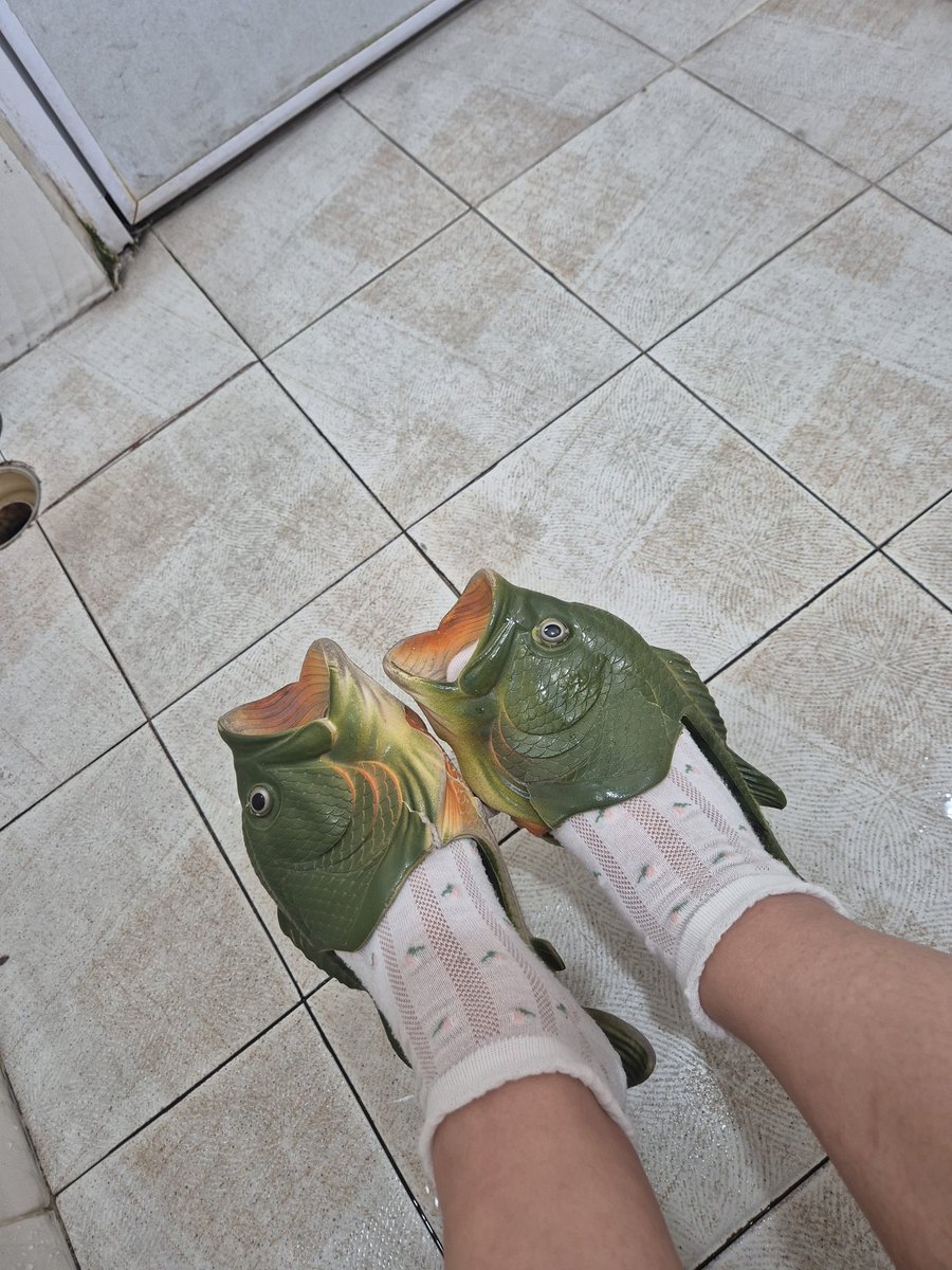 elsa kecapean tweet media