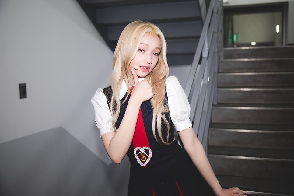 Have a 사르르르 Gehlee swicy day! 💞🤘🏼