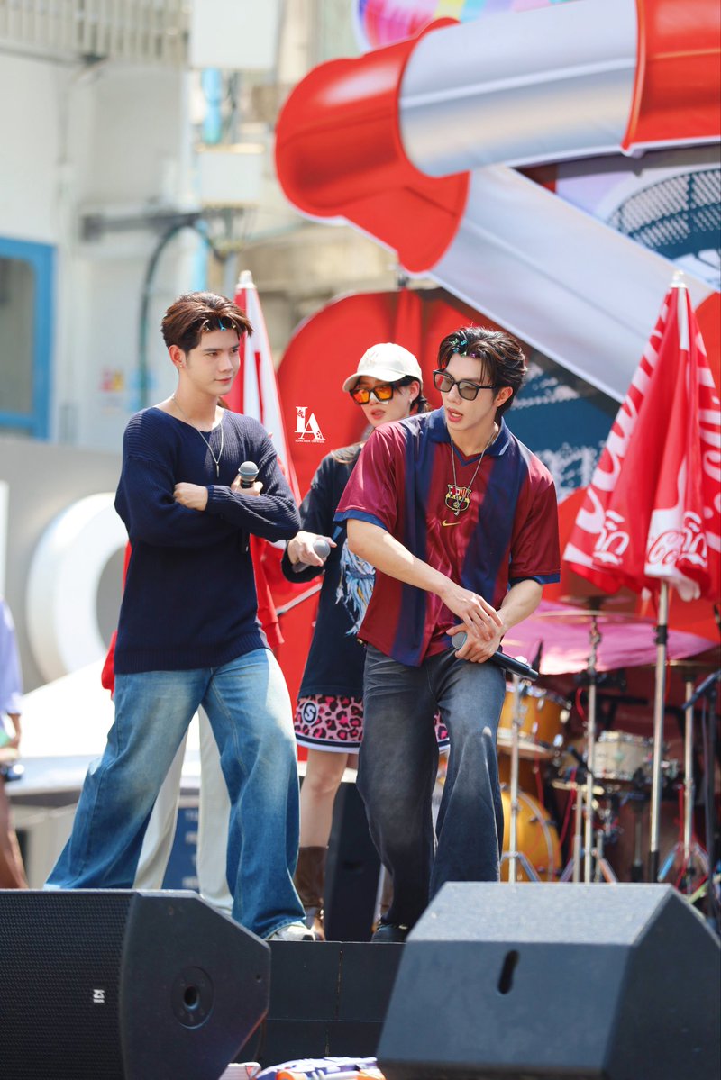 Long_Arm78's tweet image. "สวัสดีปีใหม่ไทย ขอให้ปีนี้เป็นปีที่เต็มไปด้วยรอยยิ้ม ความสำเร็จในหน้าที่การงาน และขอให้สงกรานต์นี้เป็นการเริ่มต้นใหม่ที่สดใสสำหรับทุกคนนะ" 😘😘 ℍ𝔸ℙℙ𝕐 𝕊𝕆ℕ𝔾𝕂𝔸ℝℕ 𝔻𝔸𝕐🏖️💦

#longlee #Armchaiyapat 
#Longarm #หล่งอาร์ม