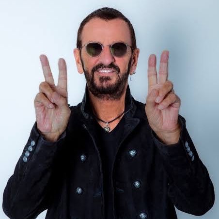 Ameerhole Surfer tweet media